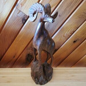 Vintage Hand Carved Ironwood Ram Sculpture – Folk Art Bighorn Sheep
